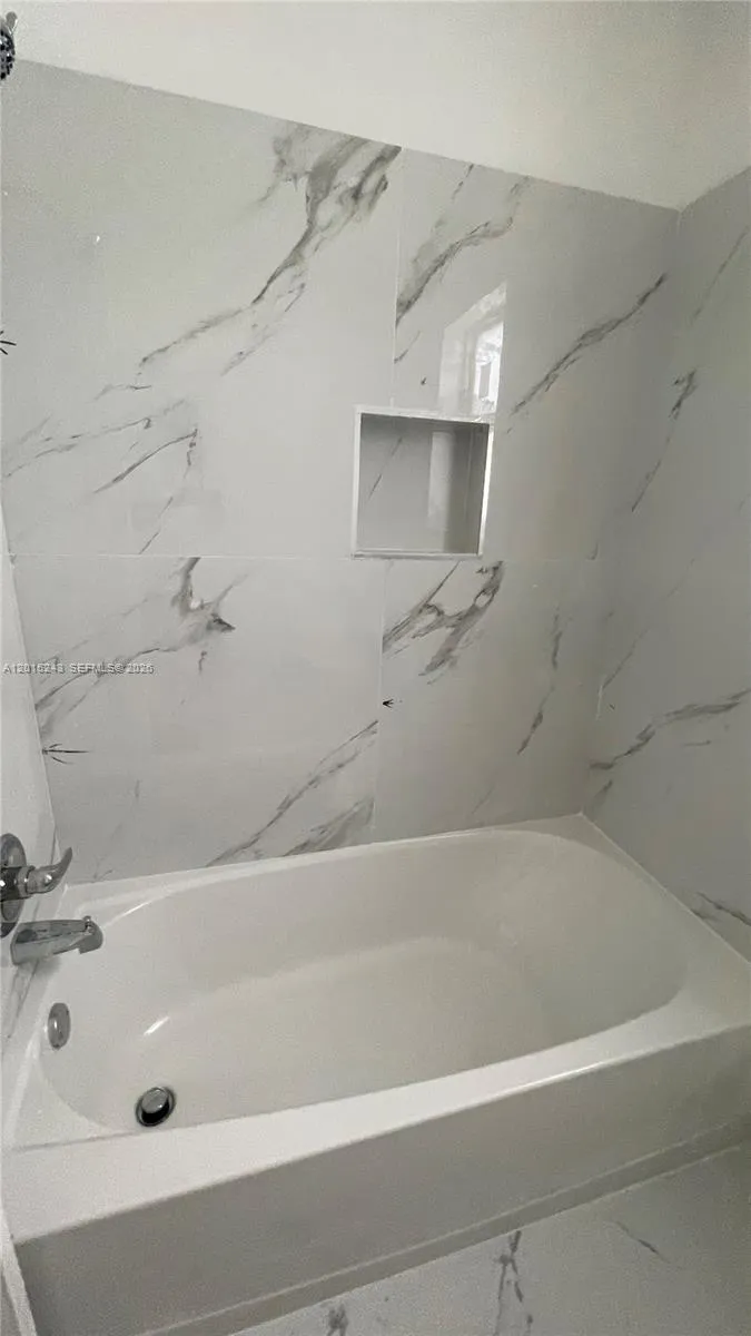 5210 NW 16th St, Lauderhill FL 33313