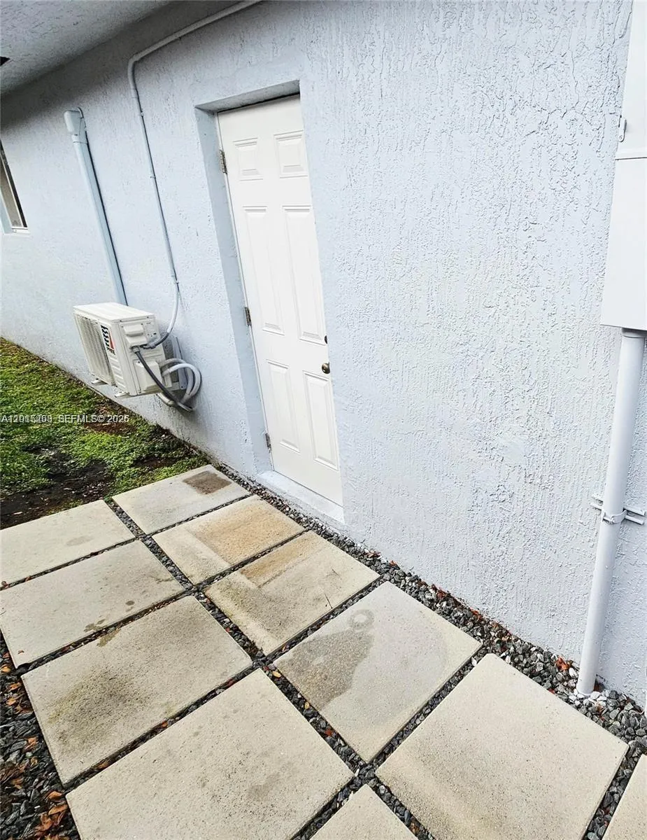 20100 NW 37, Miami Gardens FL 33055