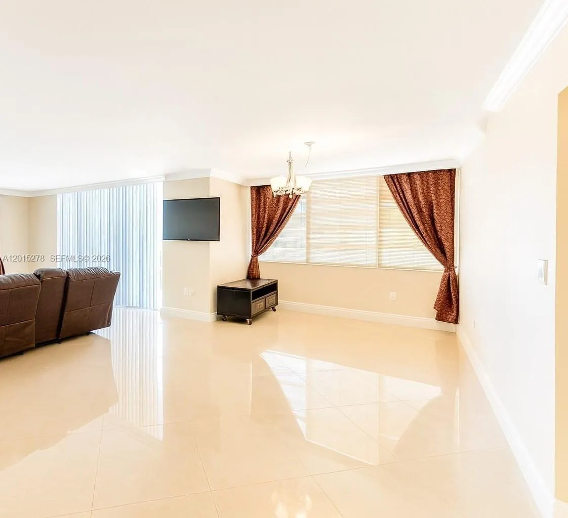 2780 NE 183rd St # 717, Aventura FL 33160