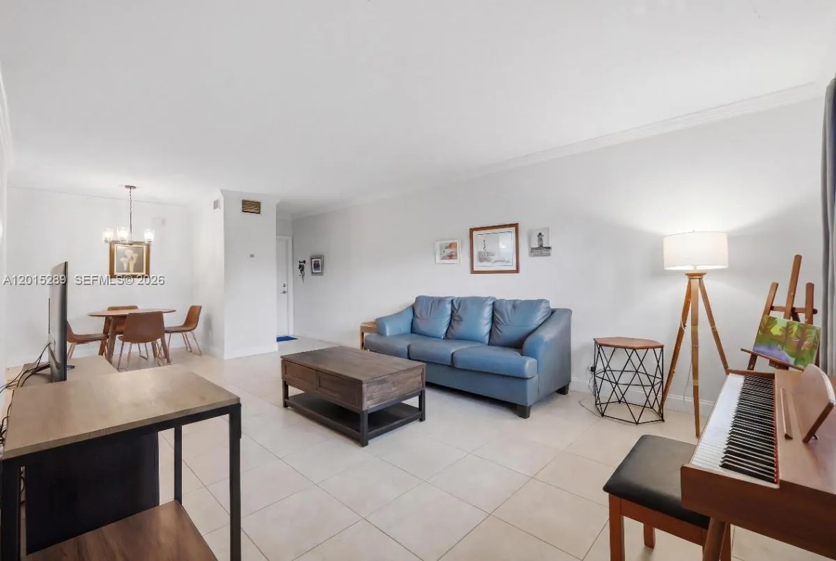 2426 SE 17th Cswy # 303A, Fort Lauderdale FL 33316