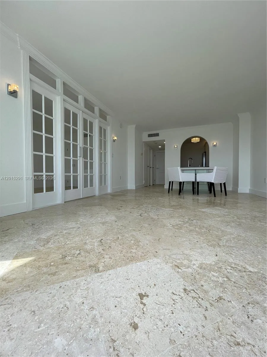 3625 N Country Club Dr # 907, Aventura FL 33180