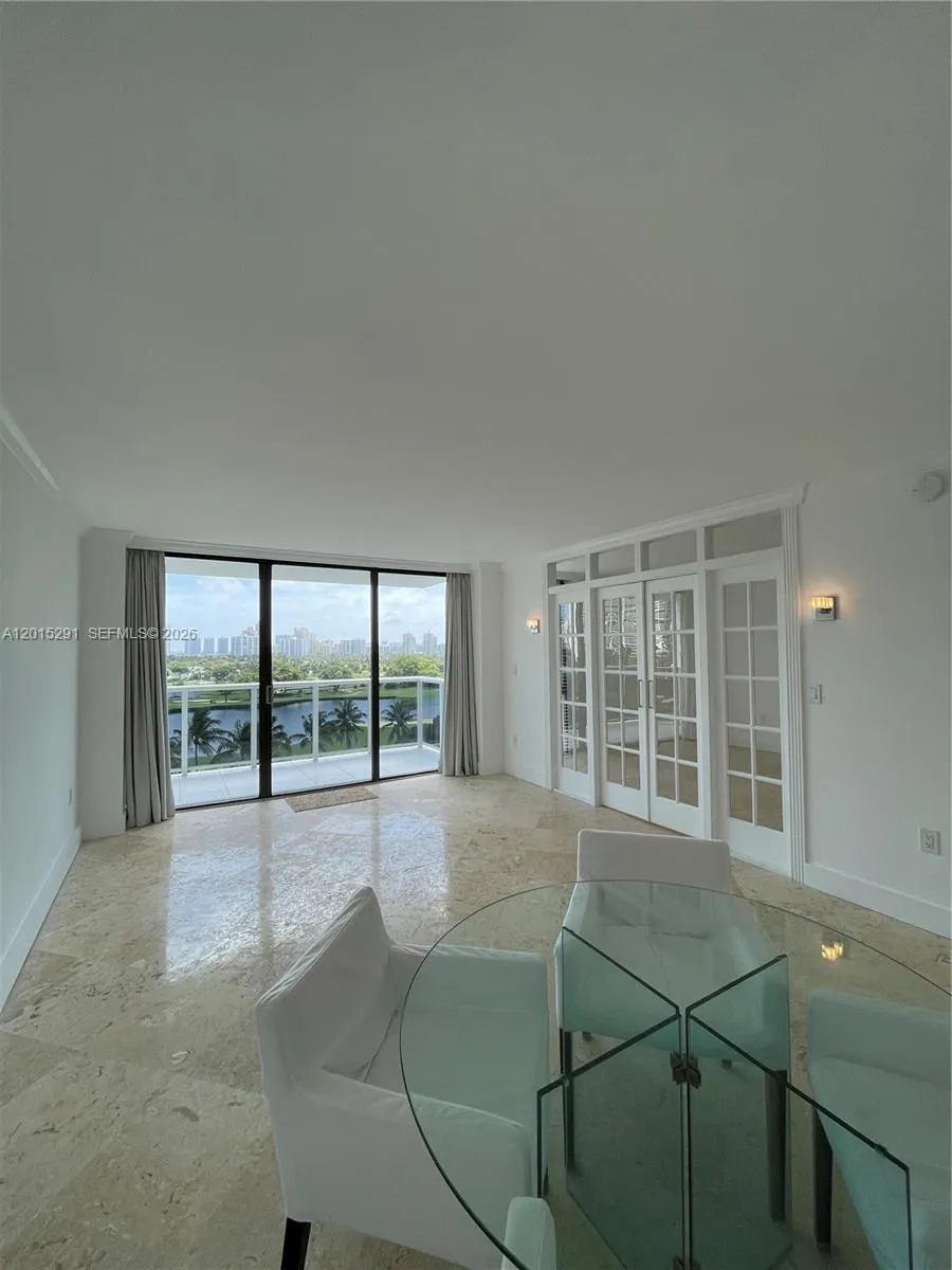 3625 N Country Club Dr # 907, Aventura FL 33180