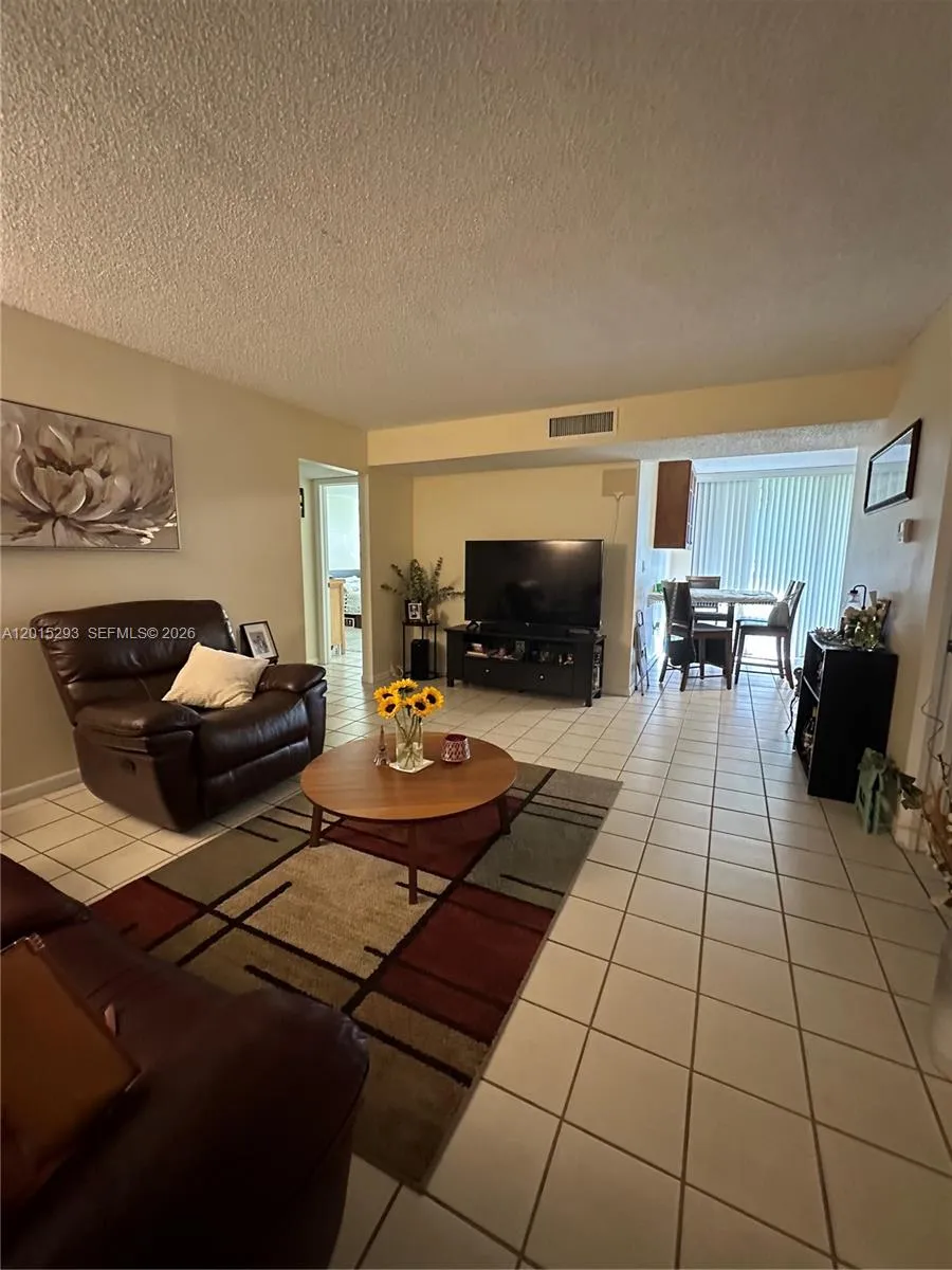 8025 SW 107th Ave # 111, Miami FL 33173