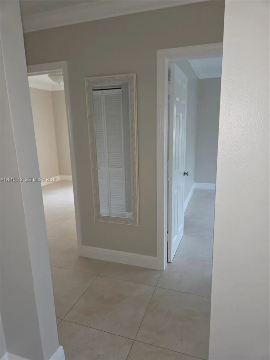 1680 E 5th Ave # 1690, Hialeah FL 33010