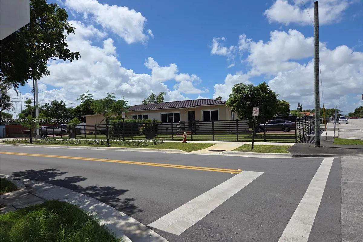 1680 E 5th Ave # 1690, Hialeah FL 33010