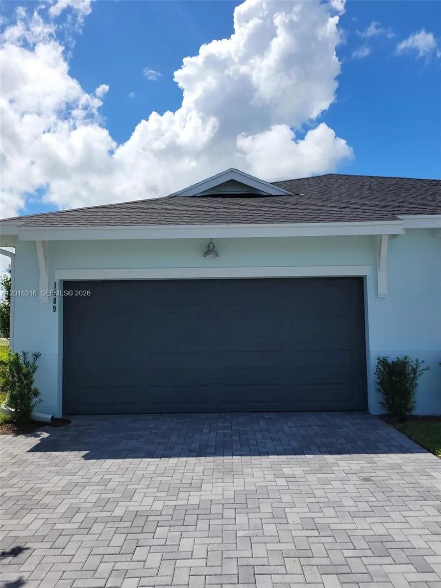 1689 Whistlegrass Ln # 1689, Loxahatchee FL 33470