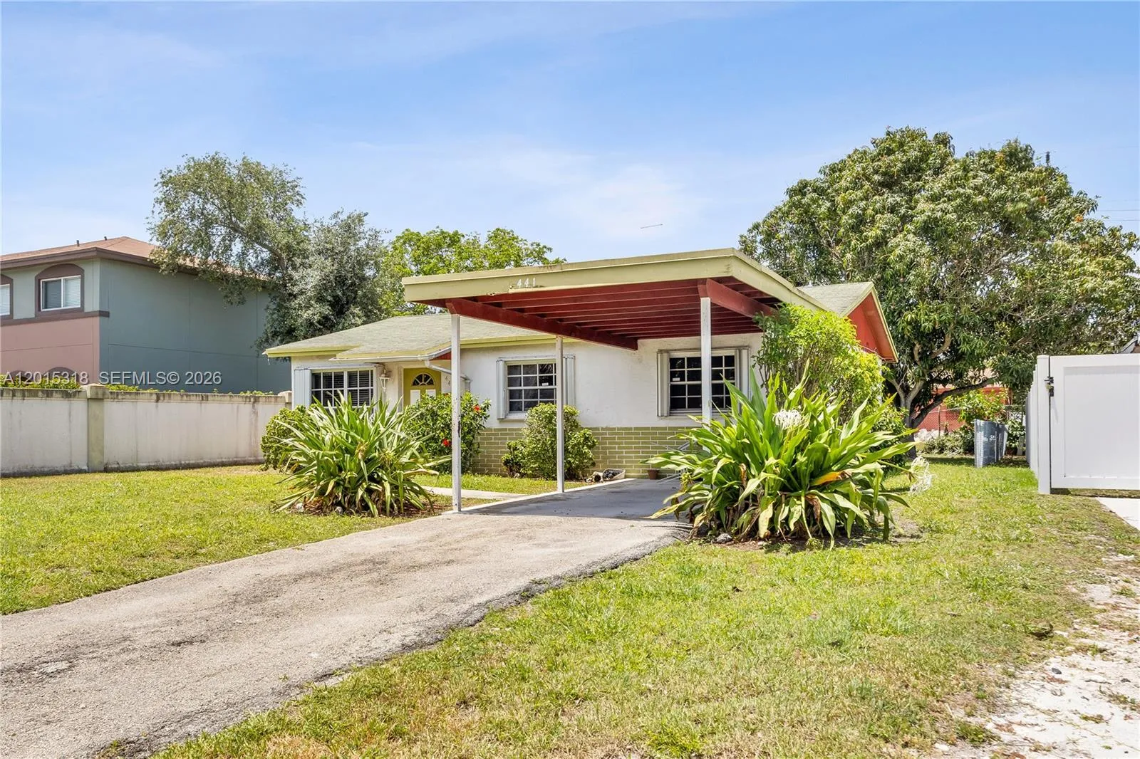 441 NW 2nd Ave, Deerfield Beach FL 33441
