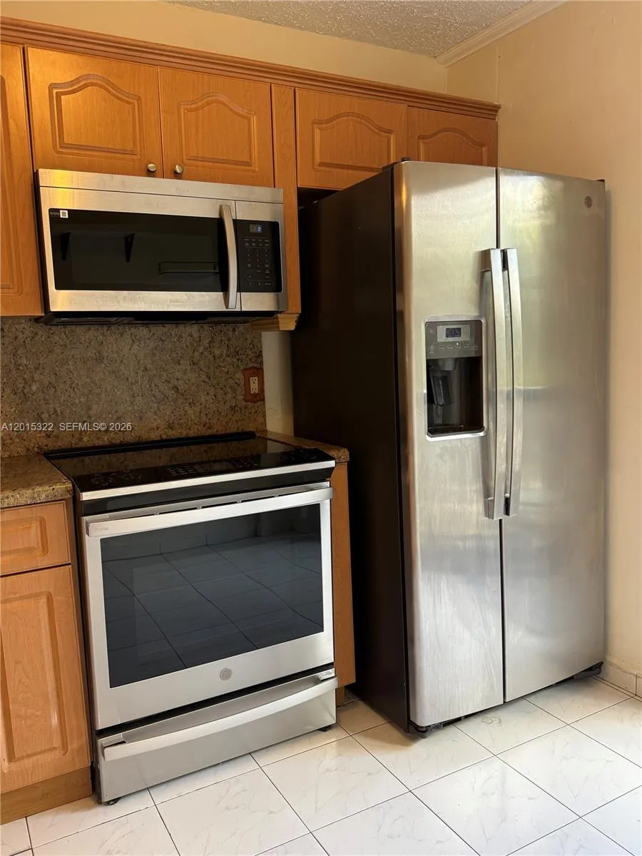 5490 W 21st Ct # 308, Hialeah FL 33016