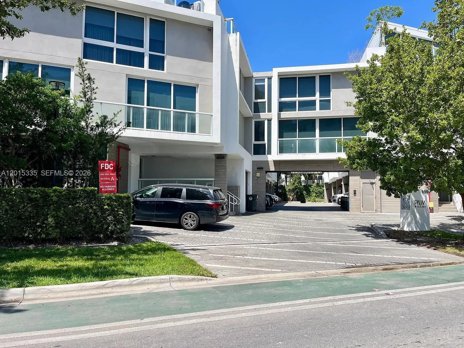 1000 99th St # 3, Bay Harbor Islands FL 33154