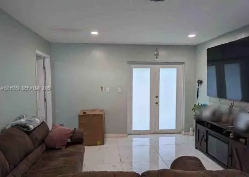 1430 NE 175th St # 1, North Miami Beach FL 33162
