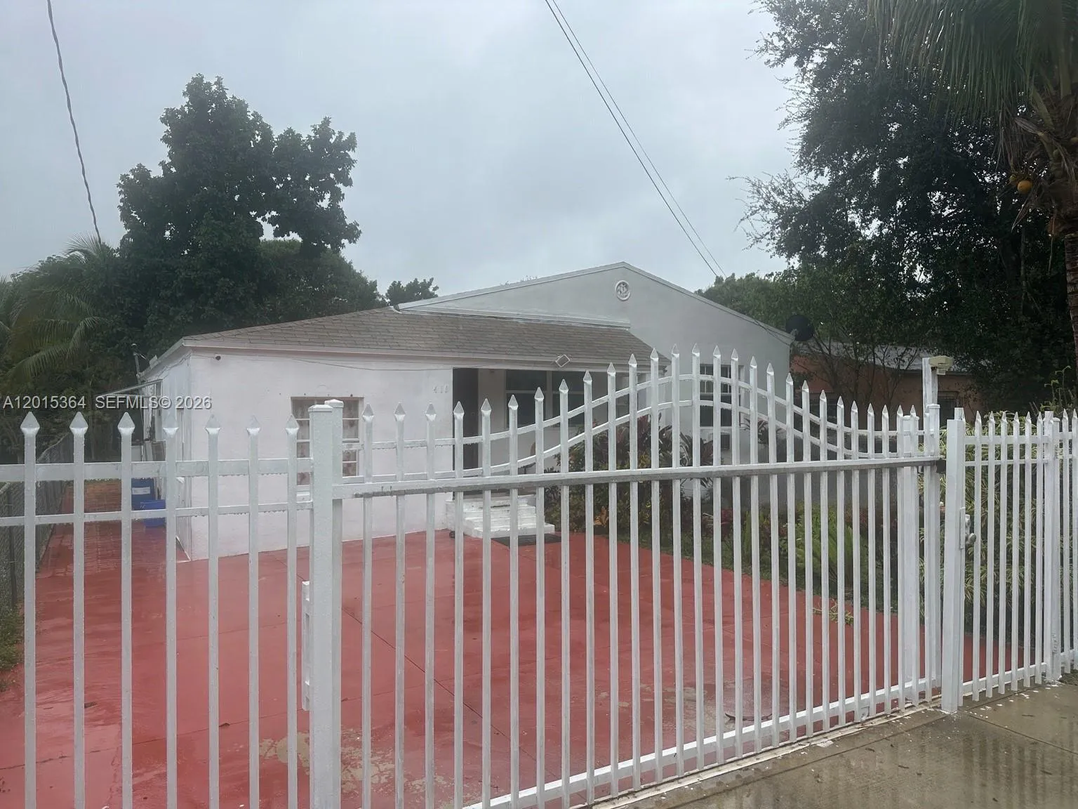 410 NW 98th St, Miami FL 33150