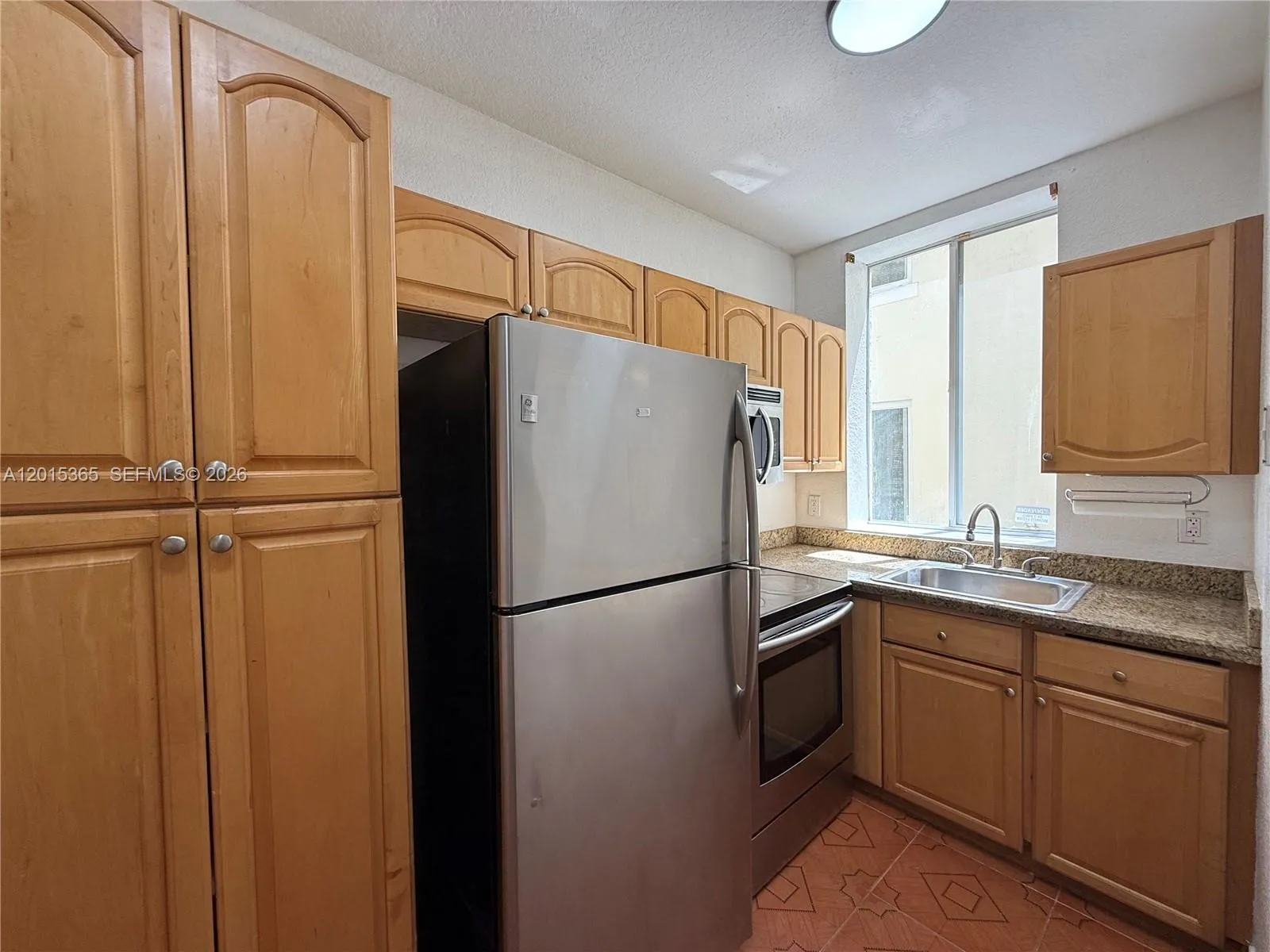 746 SW 2nd St # 1, Miami FL 33130