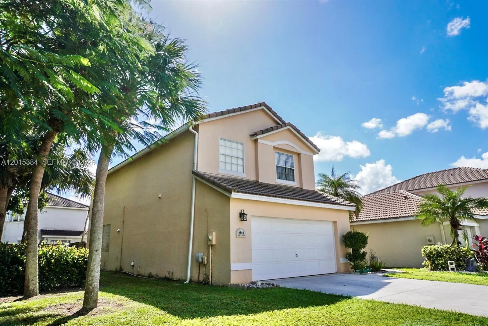 6864 Sugarloaf Key St, Lake Worth FL 33467