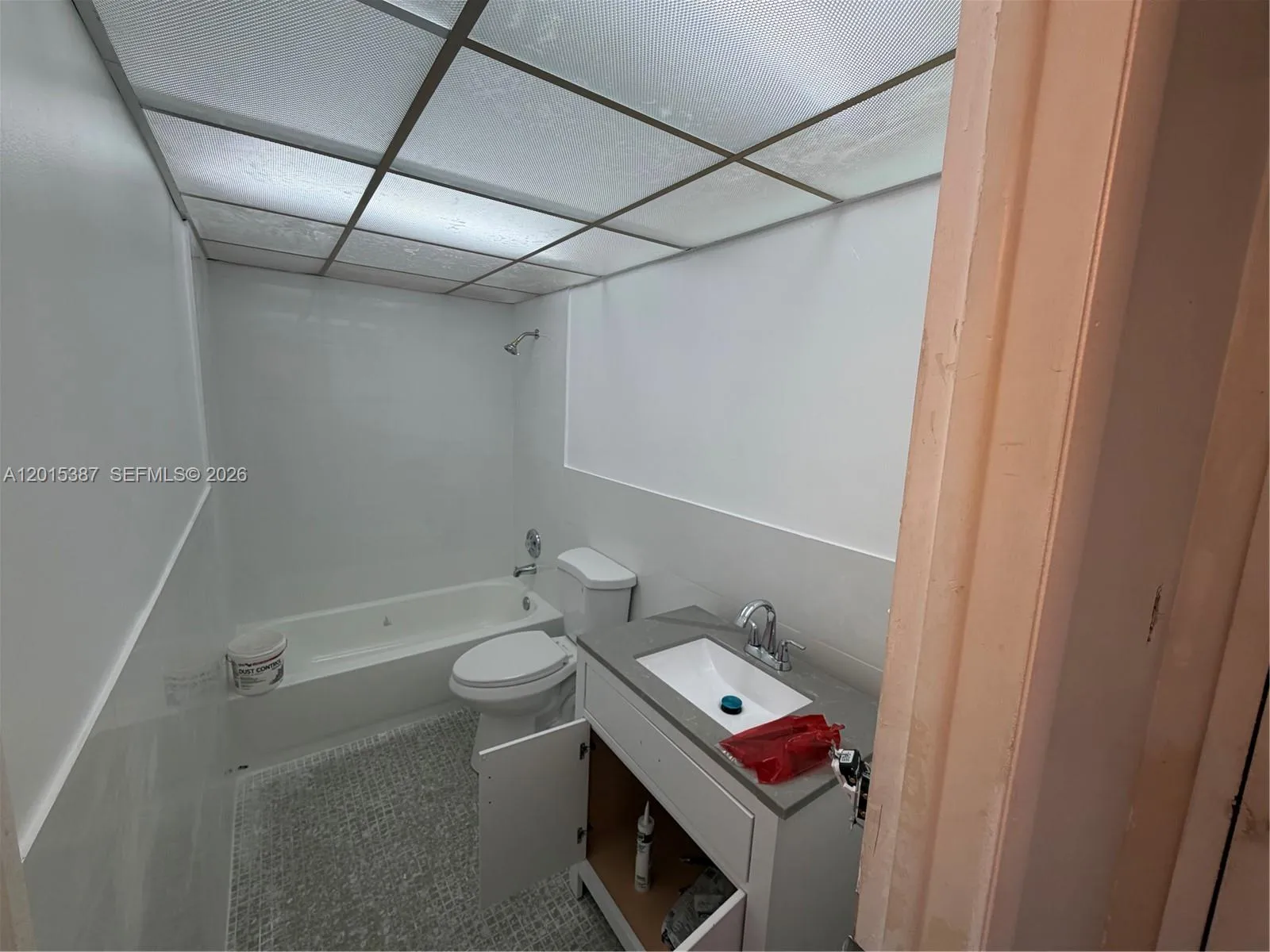 6930 Miami Gardens Dr # 512A, Hialeah FL 33015