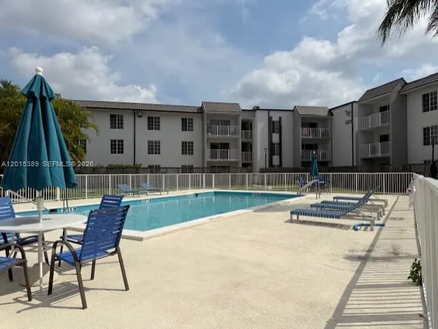 2 bedroom 2 bath for sale at 5201 NW Geneva Way # 103, Doral FL 33166