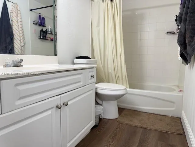 5201 NW Geneva Way # 103, Doral FL 33166