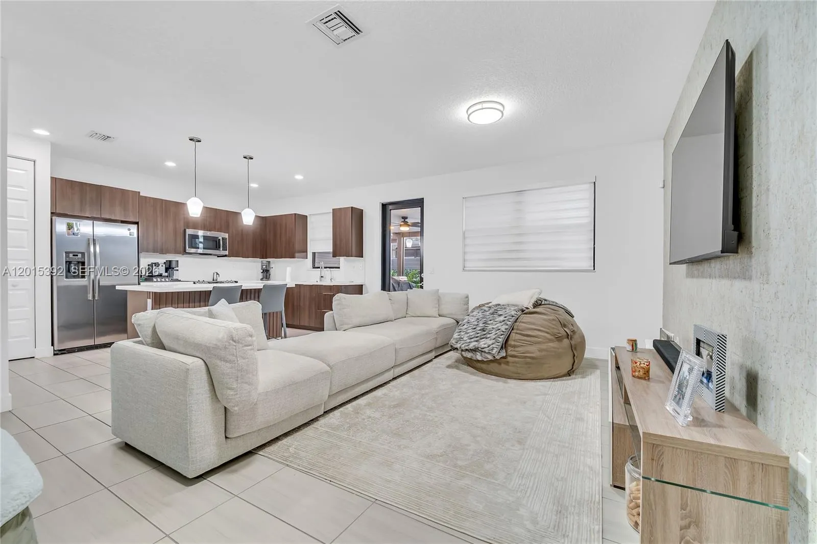 7903 NW 105th Ave, Doral FL 33178