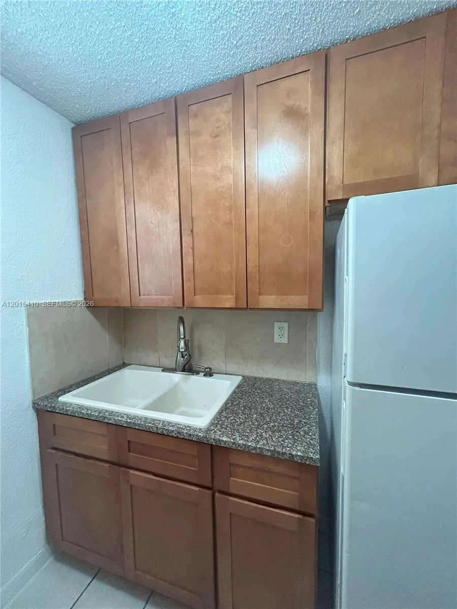 5814 NE 4th Ct # 103, Miami FL 33137
