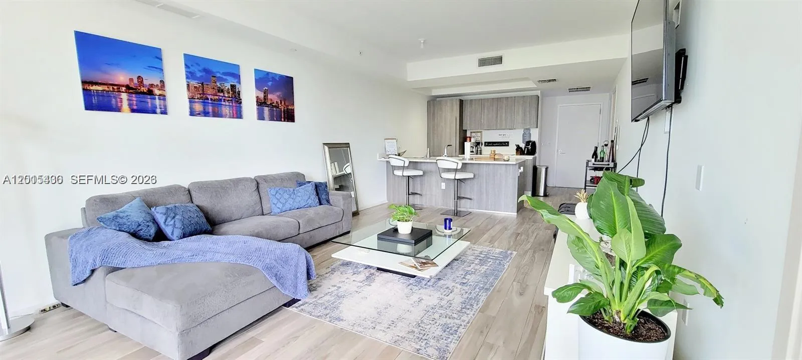 801 S Miami Ave # 3402, Miami FL 33130