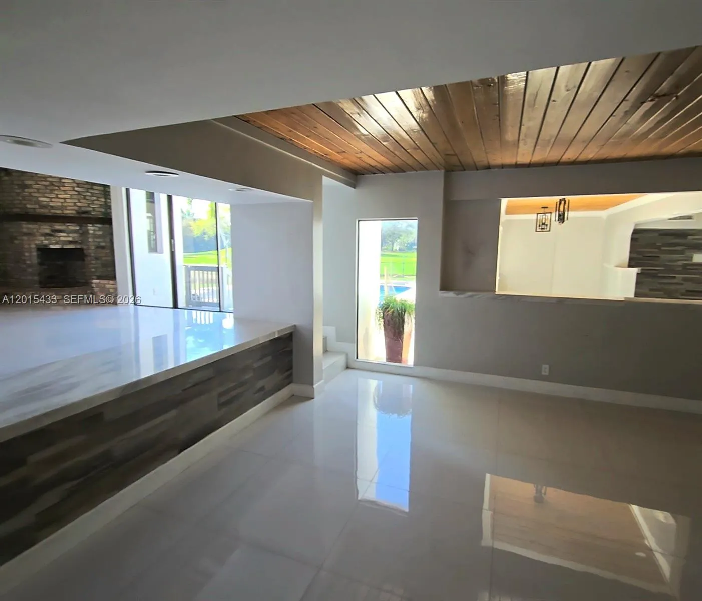 740 Conch Shell Pl, Plantation FL 33324