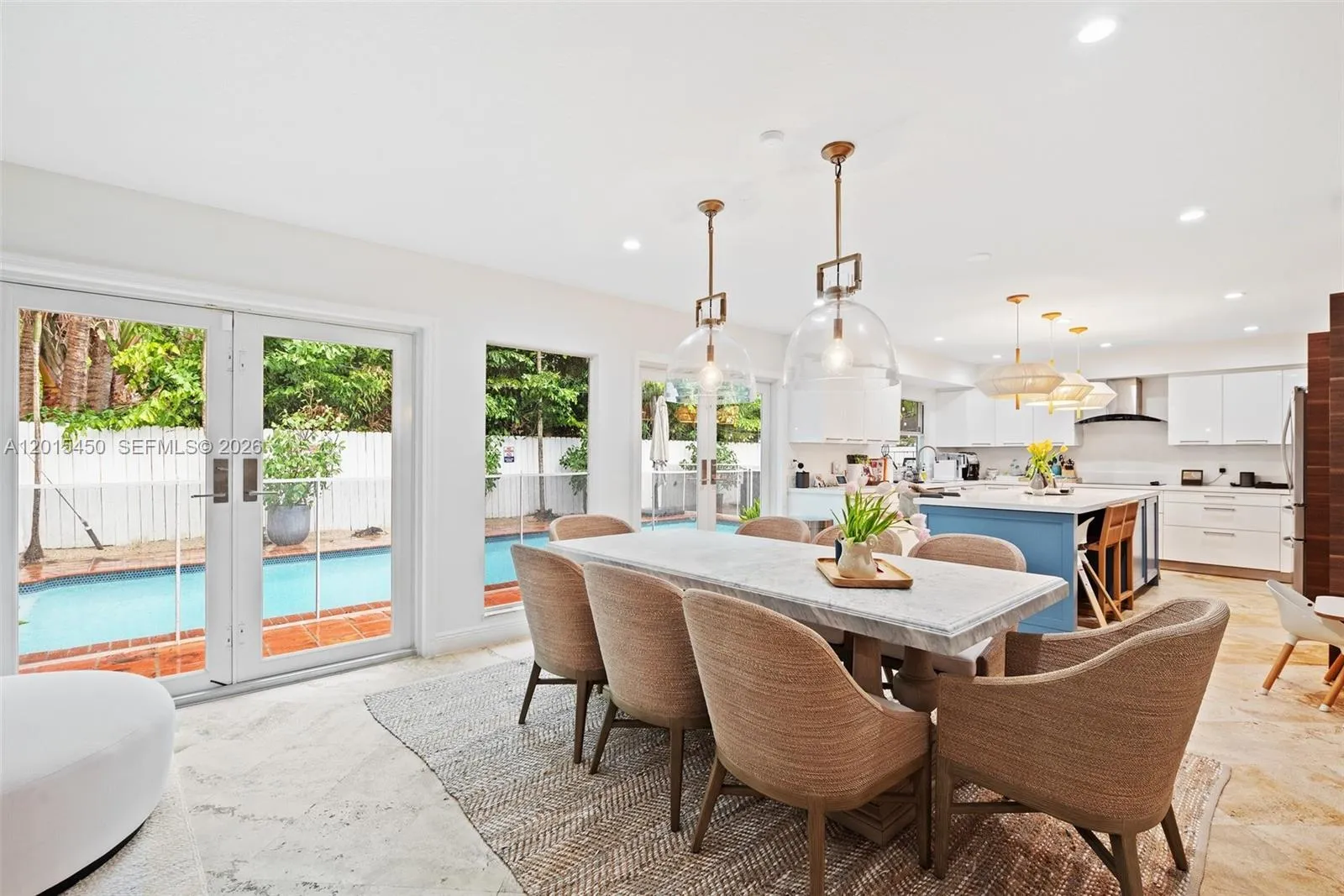200 W Mashta Dr, Key Biscayne FL 33149