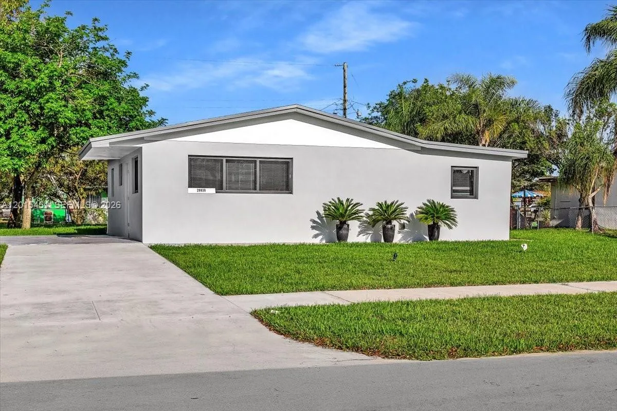 20930 NW 30th Ct, Miami Gardens FL 33056