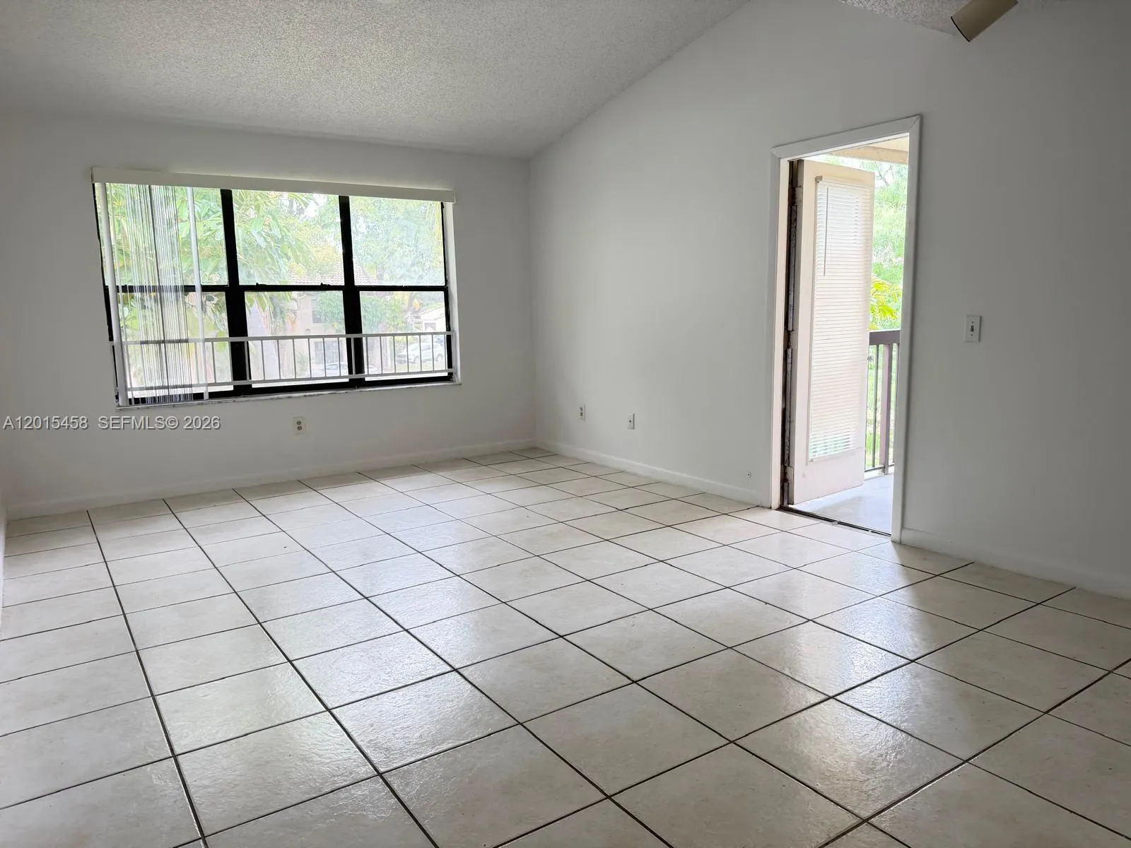 4381 W Mcnab Rd # 15, Pompano Beach FL 33069