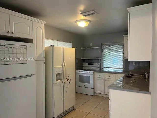 732 Moffett # 4A, Hallandale Beach FL 33009