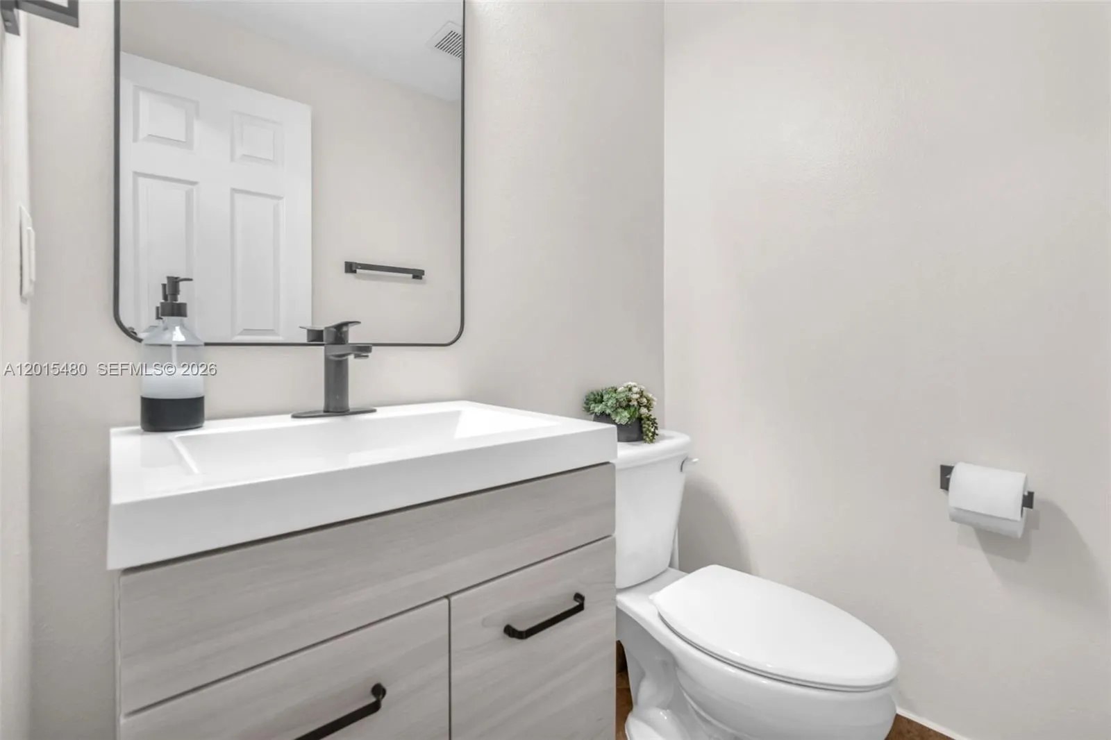 11115 W Okeechobee Rd # 175, Hialeah Gardens FL 33018
