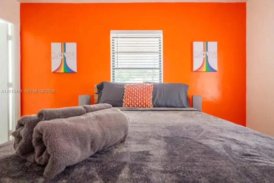 1815 NE 154 St, North Miami Beach FL 33162
