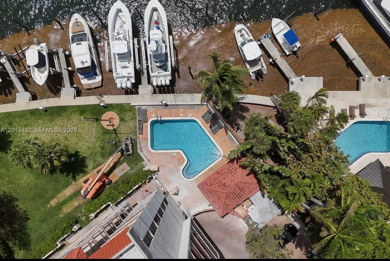 1632 S Bayshore Ct # 202, Miami FL 33133
