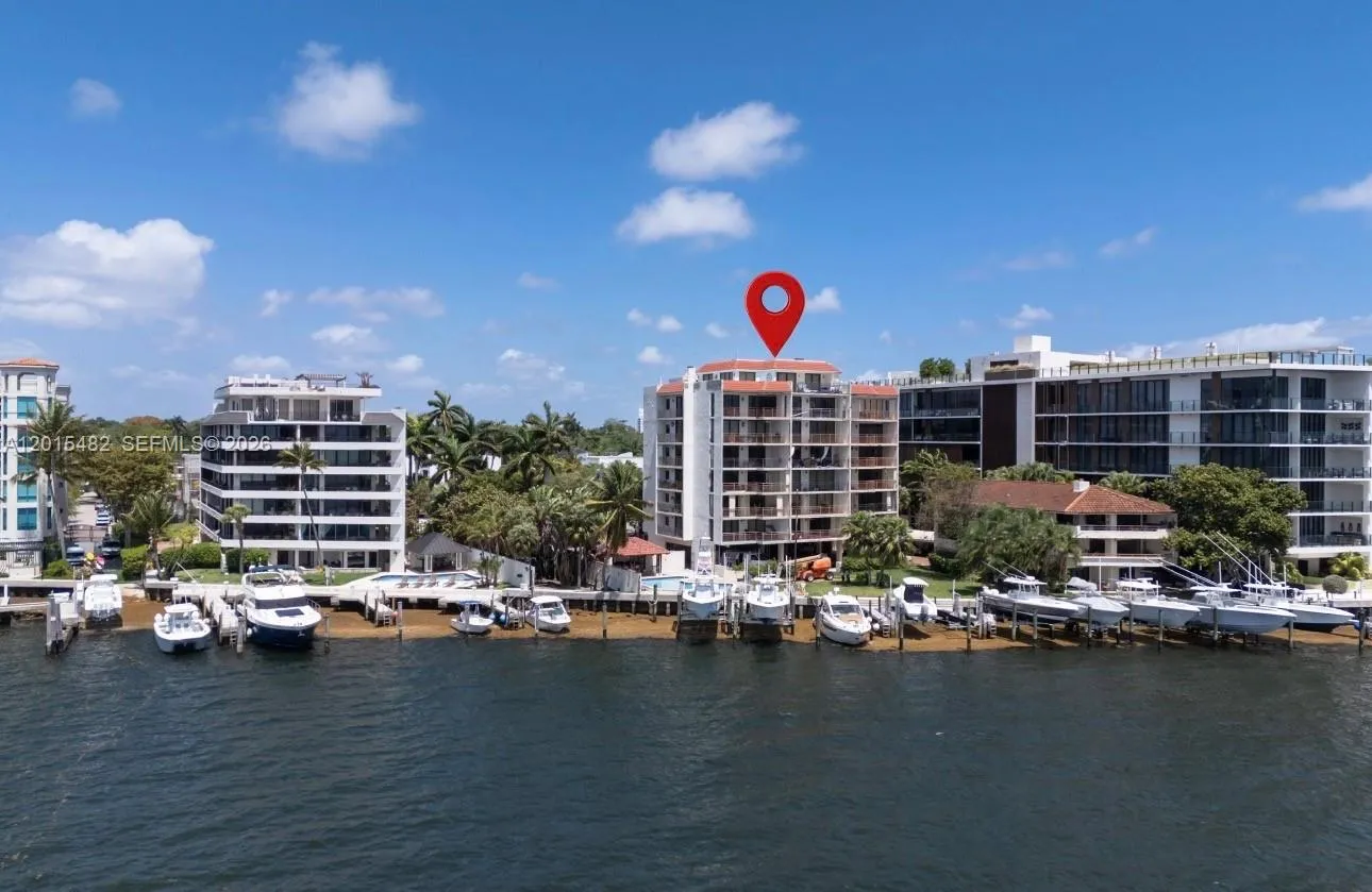1632 S Bayshore Ct # 202, Miami FL 33133
