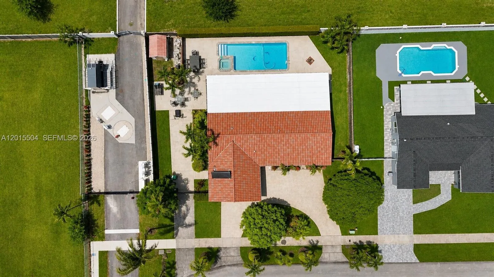 10435 SW 92nd St, Miami FL 33176