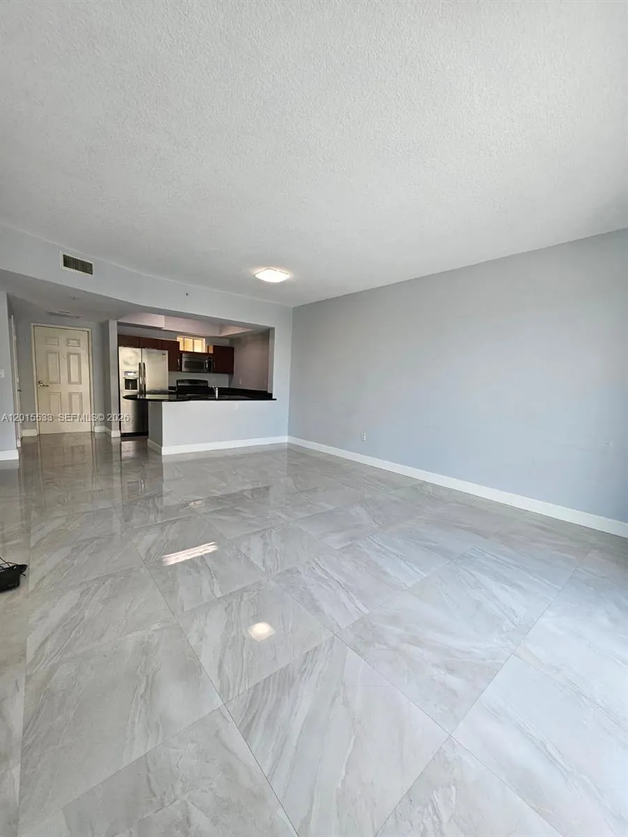 7270 SW 88th St # B202, Miami FL 33156