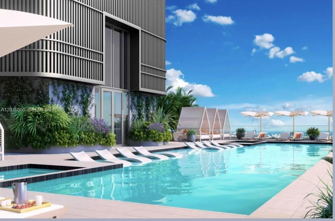 121 NE 5th St # 2705, Miami FL 33132