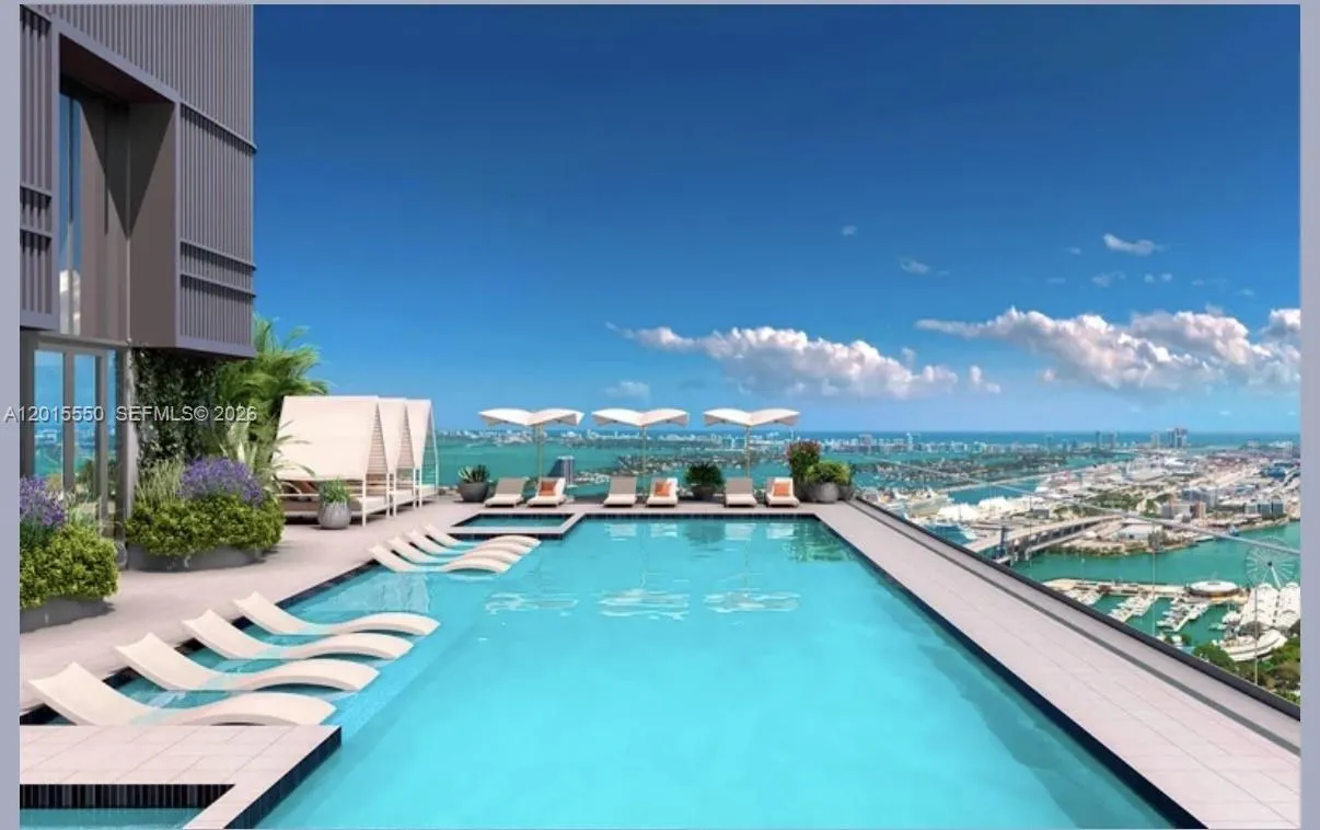121 NE 5th St # 2705, Miami FL 33132