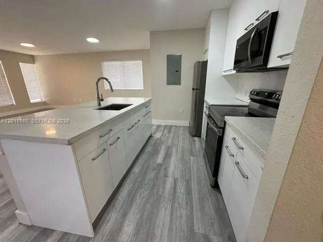 10091 Kumquat St, Miami FL 33157