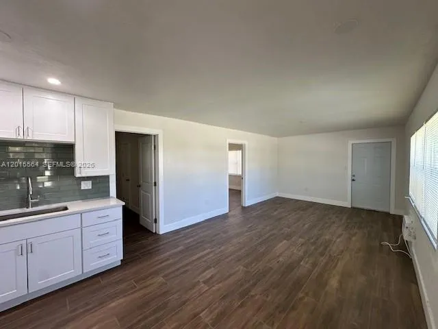 101 W 11th St # 2, Riviera Beach FL 33404