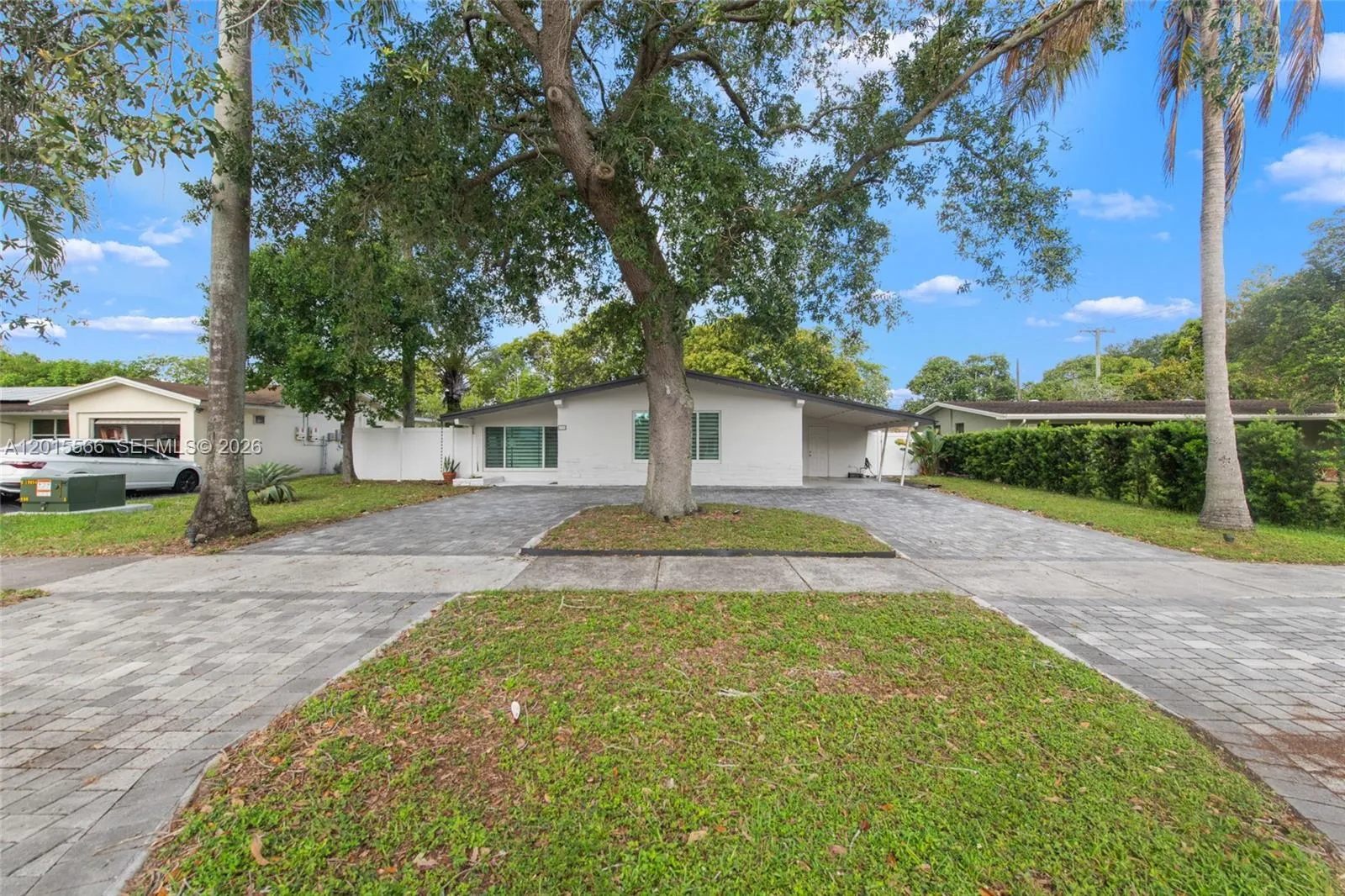309 NW 43rd Ave, Plantation FL 33317