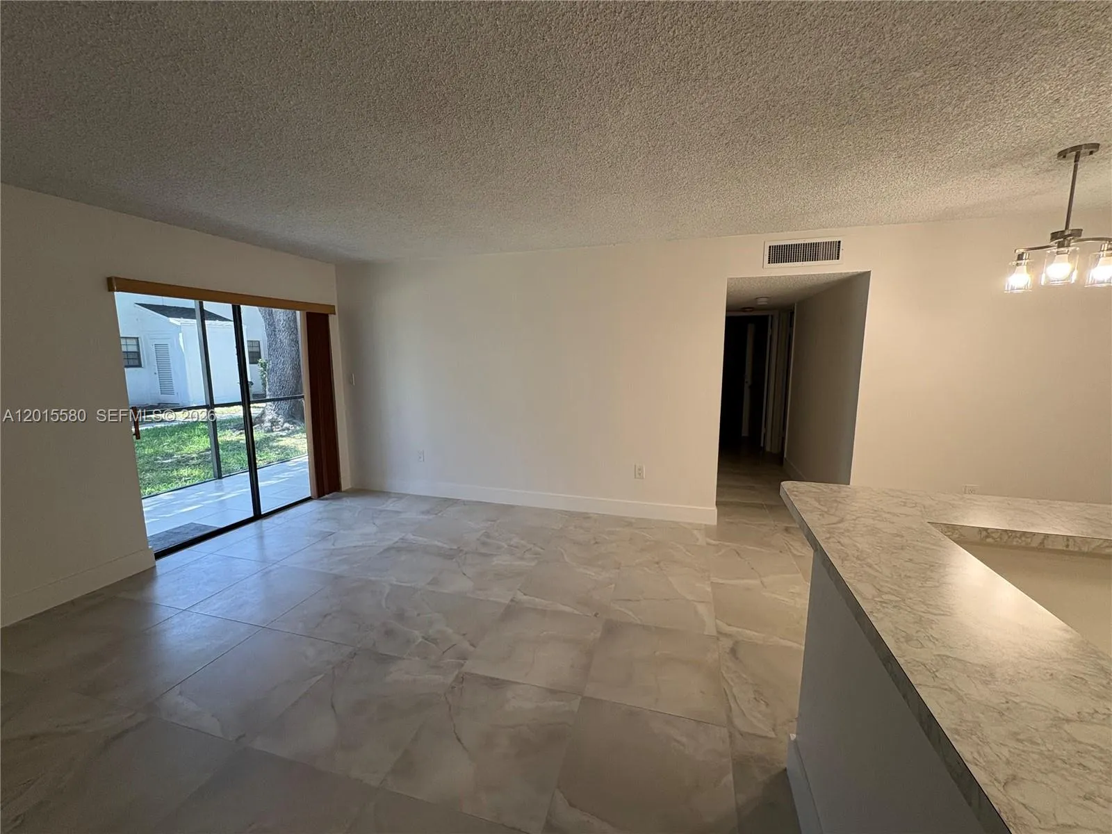18875 NW 62nd Ave # 105, Hialeah FL 33015