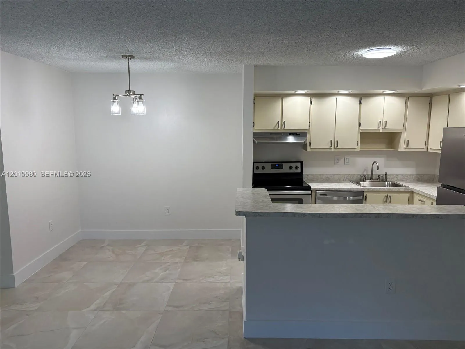 18875 NW 62nd Ave # 105, Hialeah FL 33015