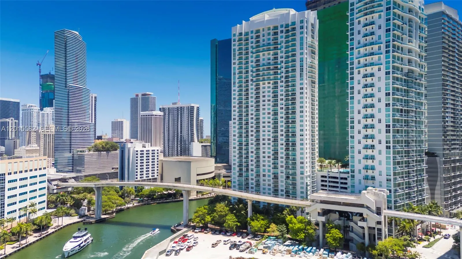 2 bedroom 2 bath for sale at 31 SE 5th St # 3010, Miami FL 33131