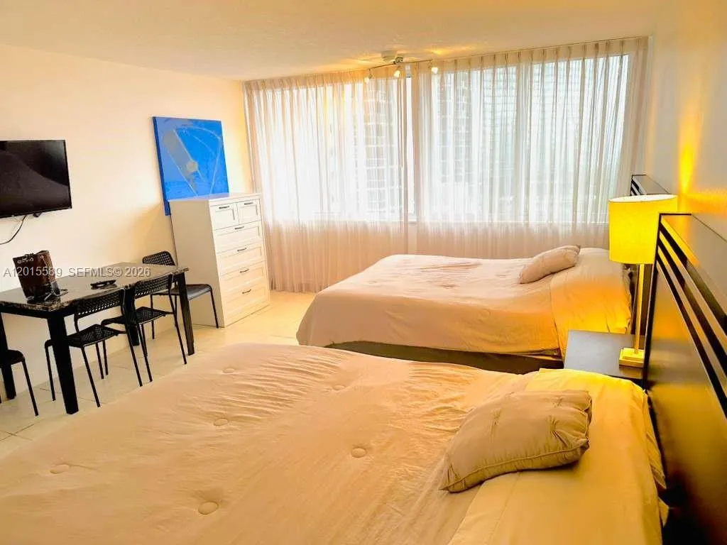1 bath for sale at 19201 Collins Ave # 841, Sunny Isles Beach FL 33160