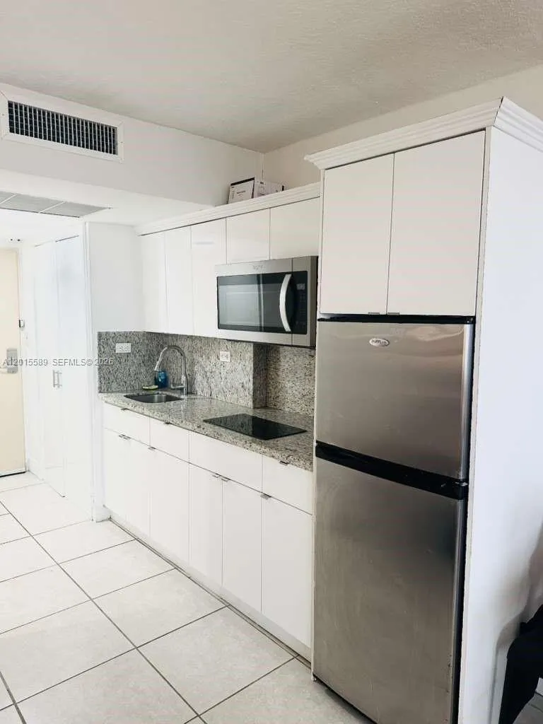 19201 Collins Ave # 841, Sunny Isles Beach FL 33160