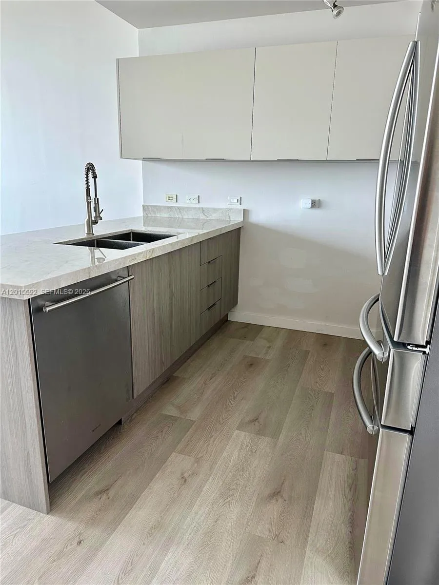 3301 NE 1st Ave # H1811, Miami FL 33137