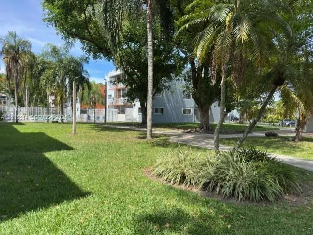 11301 SW 200th St # A, Miami FL 33157