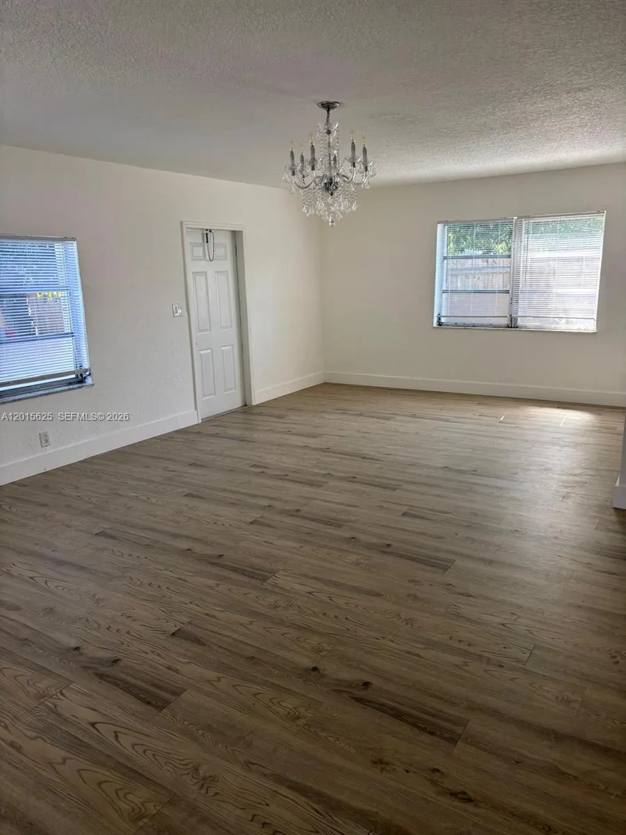 2780 NW 25th St, Fort Lauderdale FL 33311