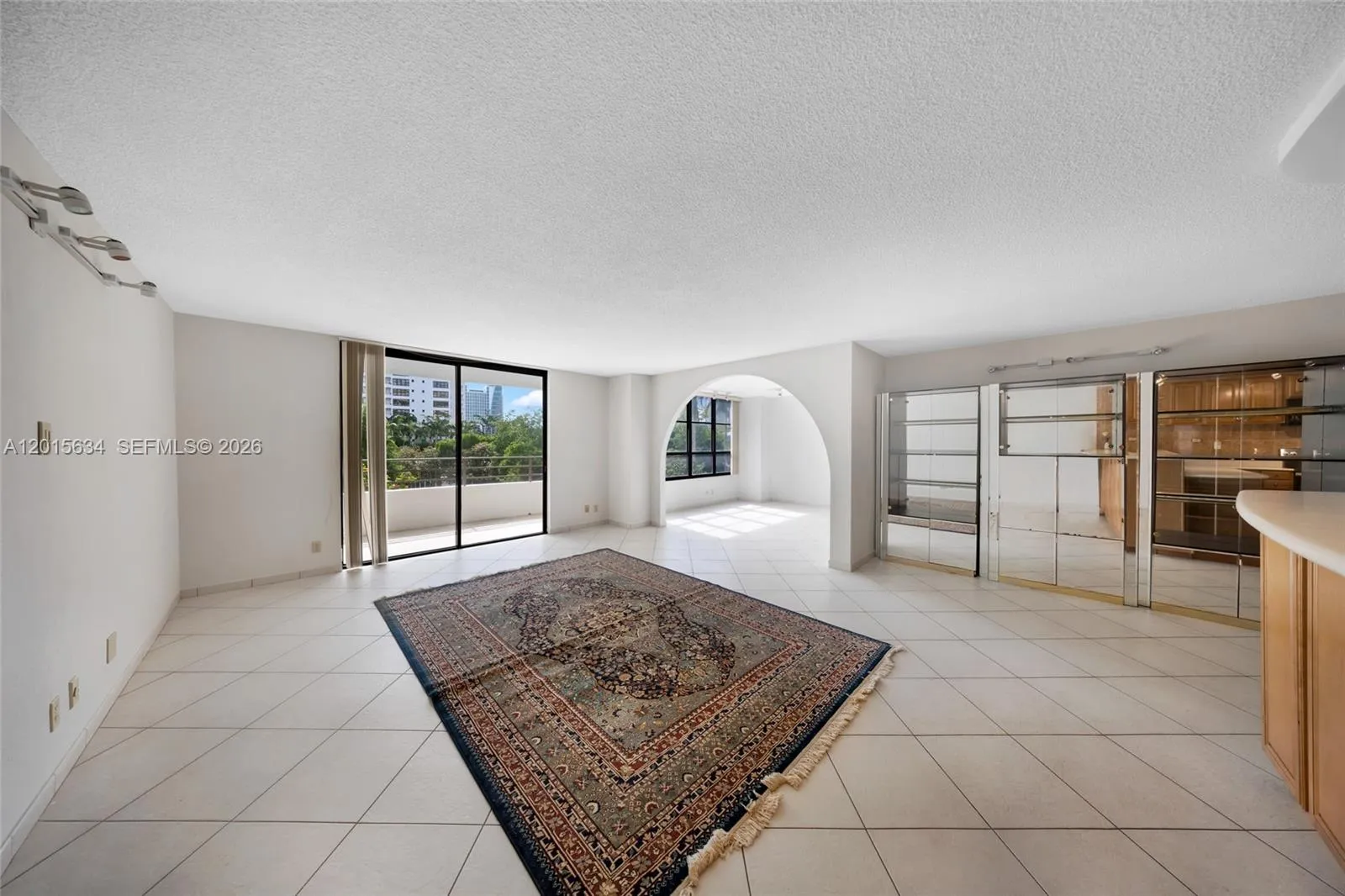 600 Three Islands Blvd # 212, Hallandale Beach FL 33009
