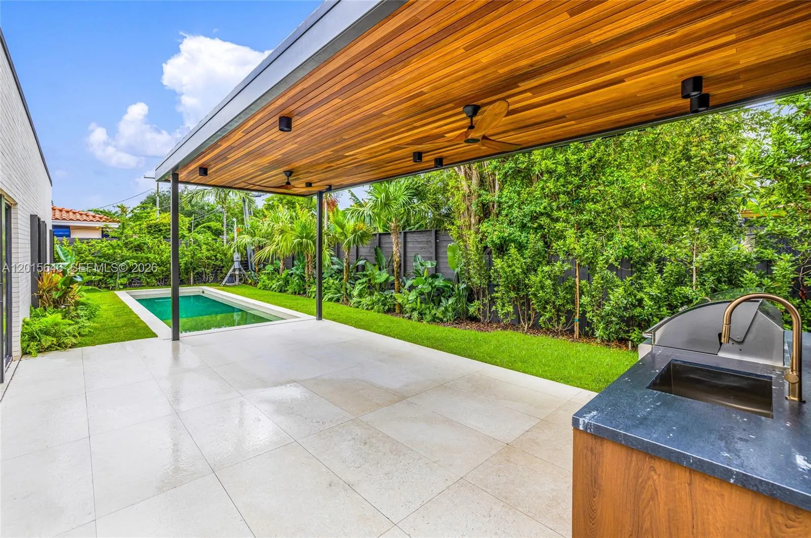 72 W Shore Dr W, Miami FL 33133