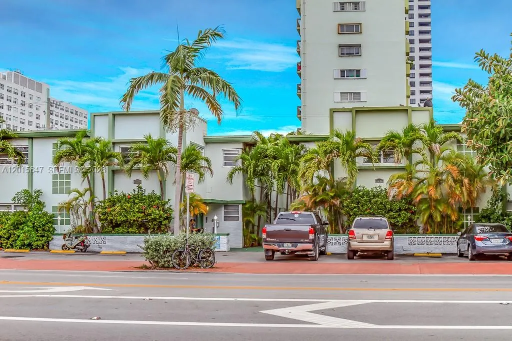 1346 Alton Rd # B4, Miami Beach FL 33139